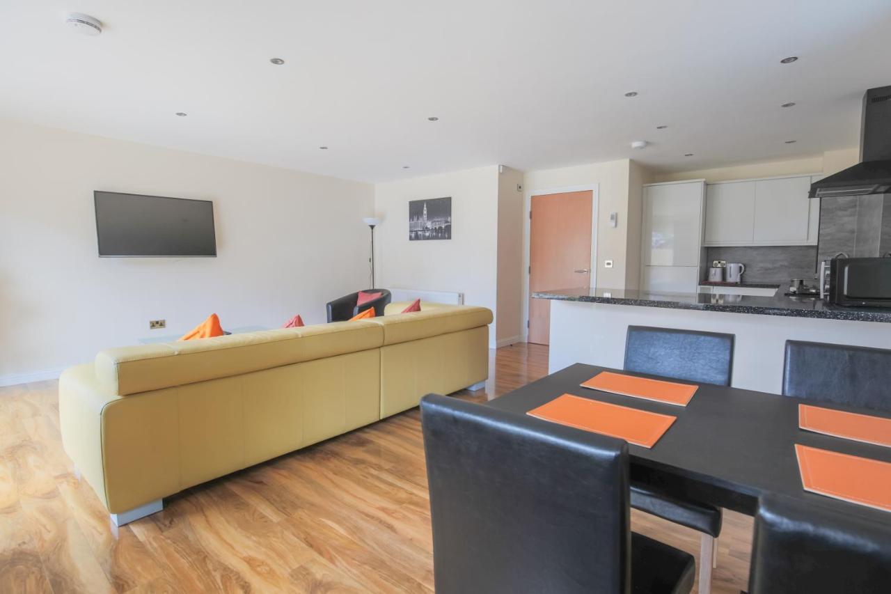 Stylish Modern Newly Built Apartment 15 Min From City Centre EDI Kültér fotó