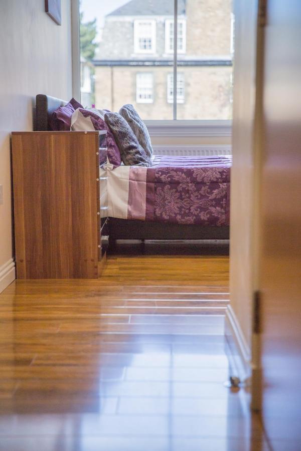 Stylish Modern Newly Built Apartment 15 Min From City Centre EDI Kültér fotó