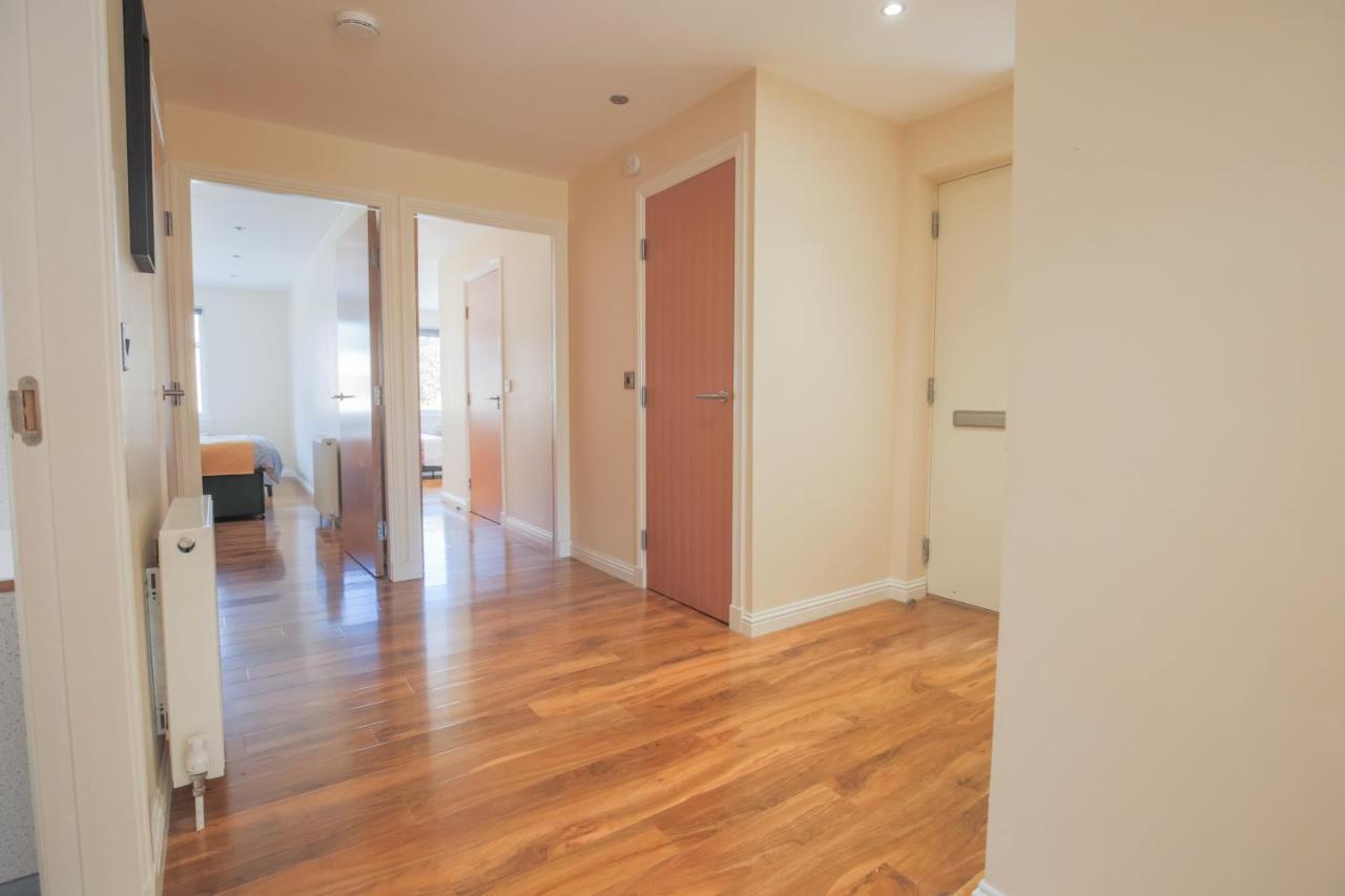 Stylish Modern Newly Built Apartment 15 Min From City Centre EDI Kültér fotó